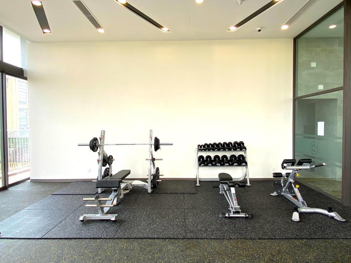 Five Star Westlake 1St-4Th Floors Hotel & Serviced Apartment Hanói Exterior foto A typical weight training room